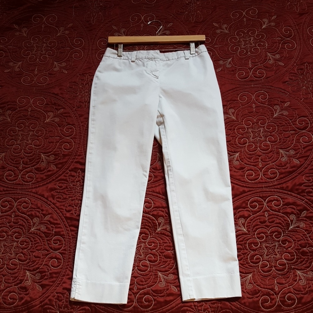 Vineyard Vines Khaki Capri Pants